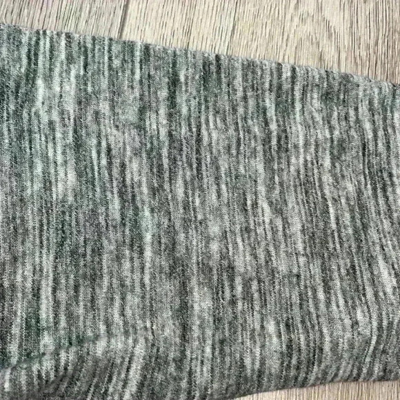 VS PINK Grey Crop Hooded Sweatshirt Size XS - Picture 11 of 11